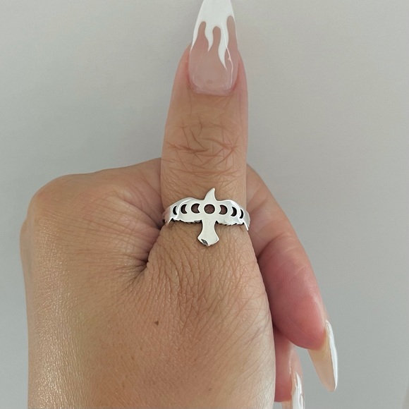 Sterling silver phases of the moon on eagle ring, moon ring, eagle ring, bird - Picture 4 of 10